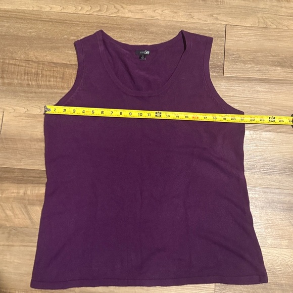 East 5th Woman’s Sleeveless Sweater Vest Purple Size 1X - Picture 2 of 5